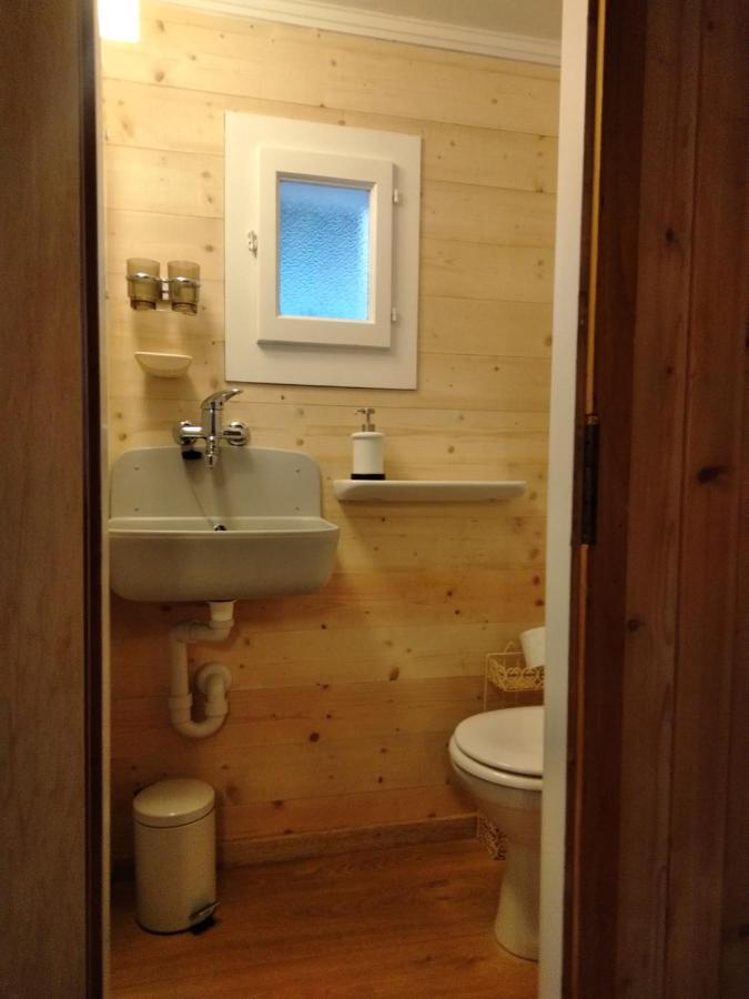 Petit Chalet Rustique Et Bucolique Bovernier Exterior foto