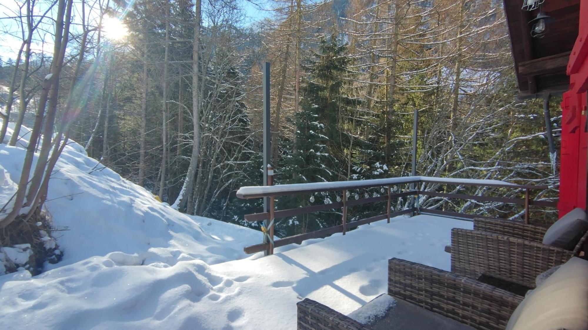 Petit Chalet Rustique Et Bucolique Bovernier Exterior foto