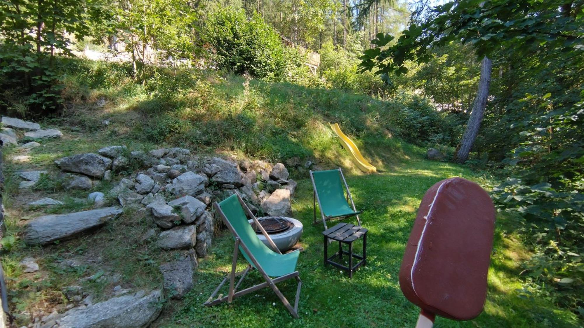 Petit Chalet Rustique Et Bucolique Bovernier Exterior foto